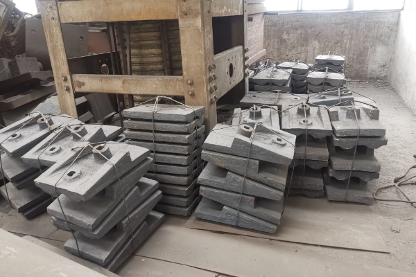 球磨机耐冲击衬板 球磨机耐冲击衬板