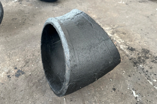 稀土耐磨合金焊接弯头90&deg;