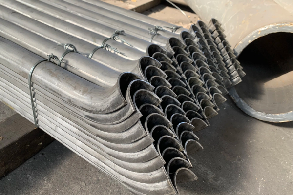 316L过热器管道防磨盖板