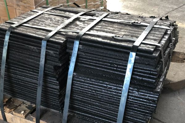 带式输送机堆焊耐磨衬板 带式输送机堆焊耐磨衬板