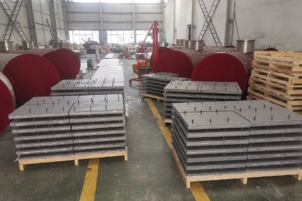 陶瓷耐磨衬板价格多少