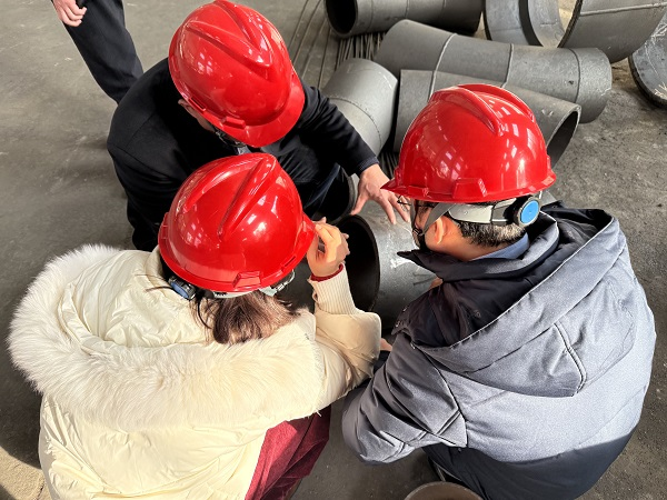 陶瓷贴片耐磨管道